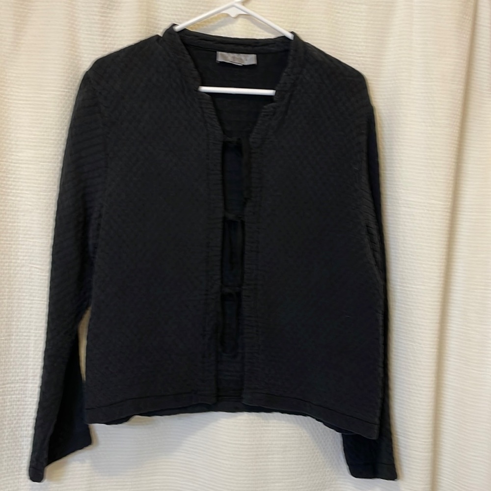 EUC! J.Jill quilted jacket. Black. Small. 3 black cloth ties instead of buttons